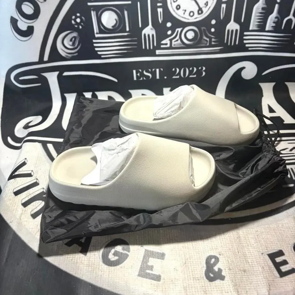 🚨 New in Storage Bag Yeezy Slides Men's YS-01 Authentic 2026 YZY Cream Size 7